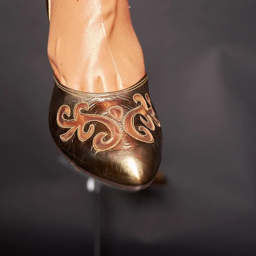 1950s Gold With Clear Cut Out Slingback Heels Shoes
